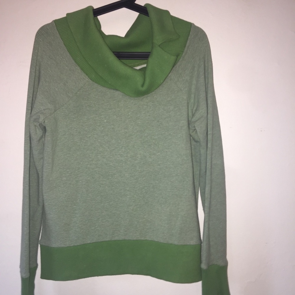 Urban Outfitters Women's Green & Wht Sweater Large